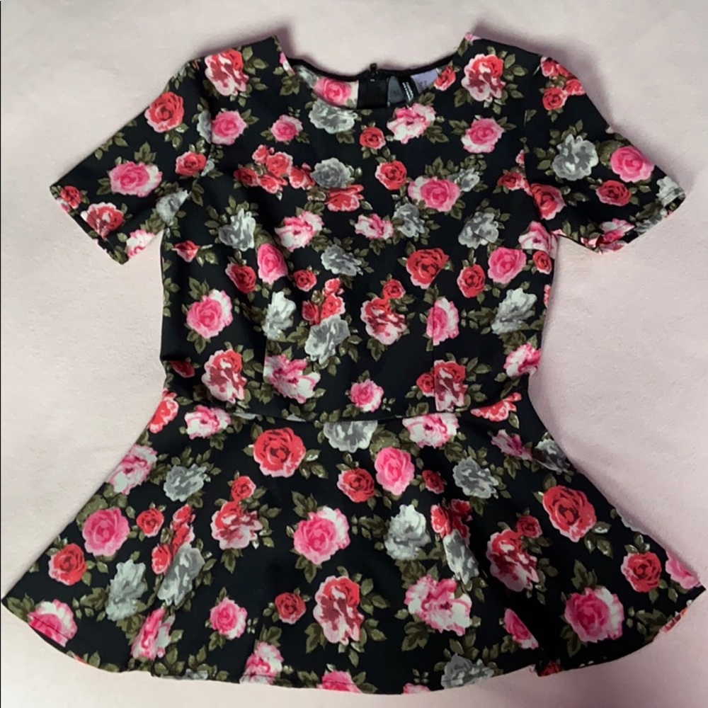 H&M peplum crew neck short sleeve pink floral top